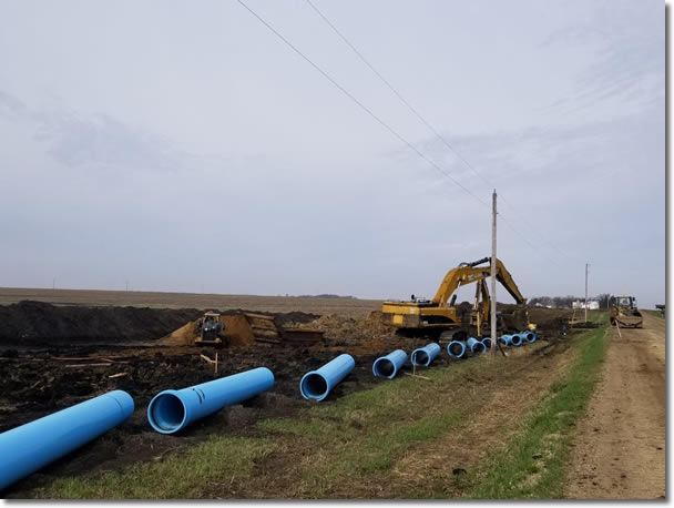 Pipe being laid between Adrian and Worthington